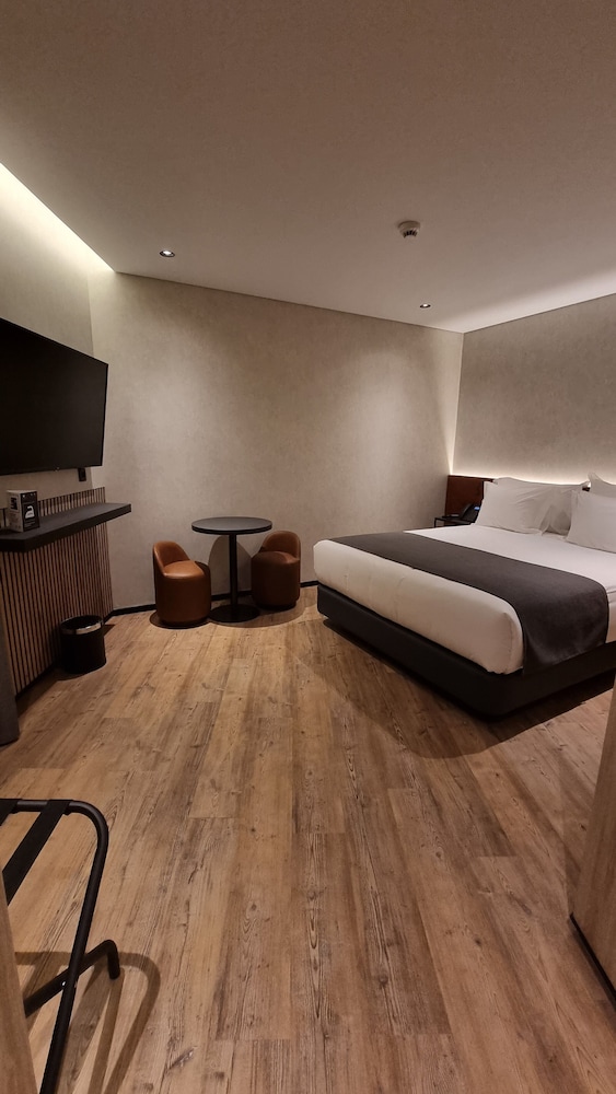 hotel principe avila