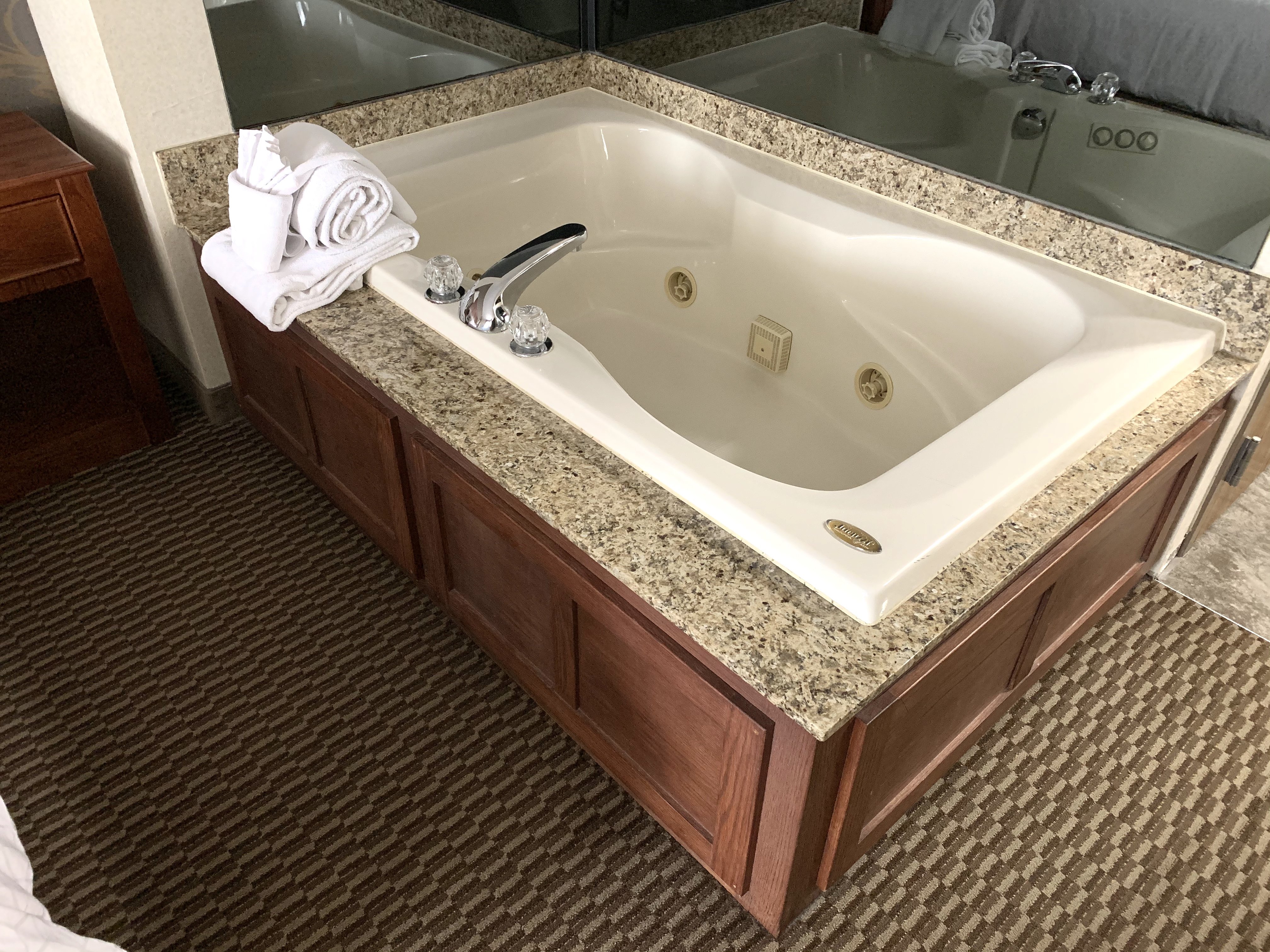 holiday inn express holland by ihg