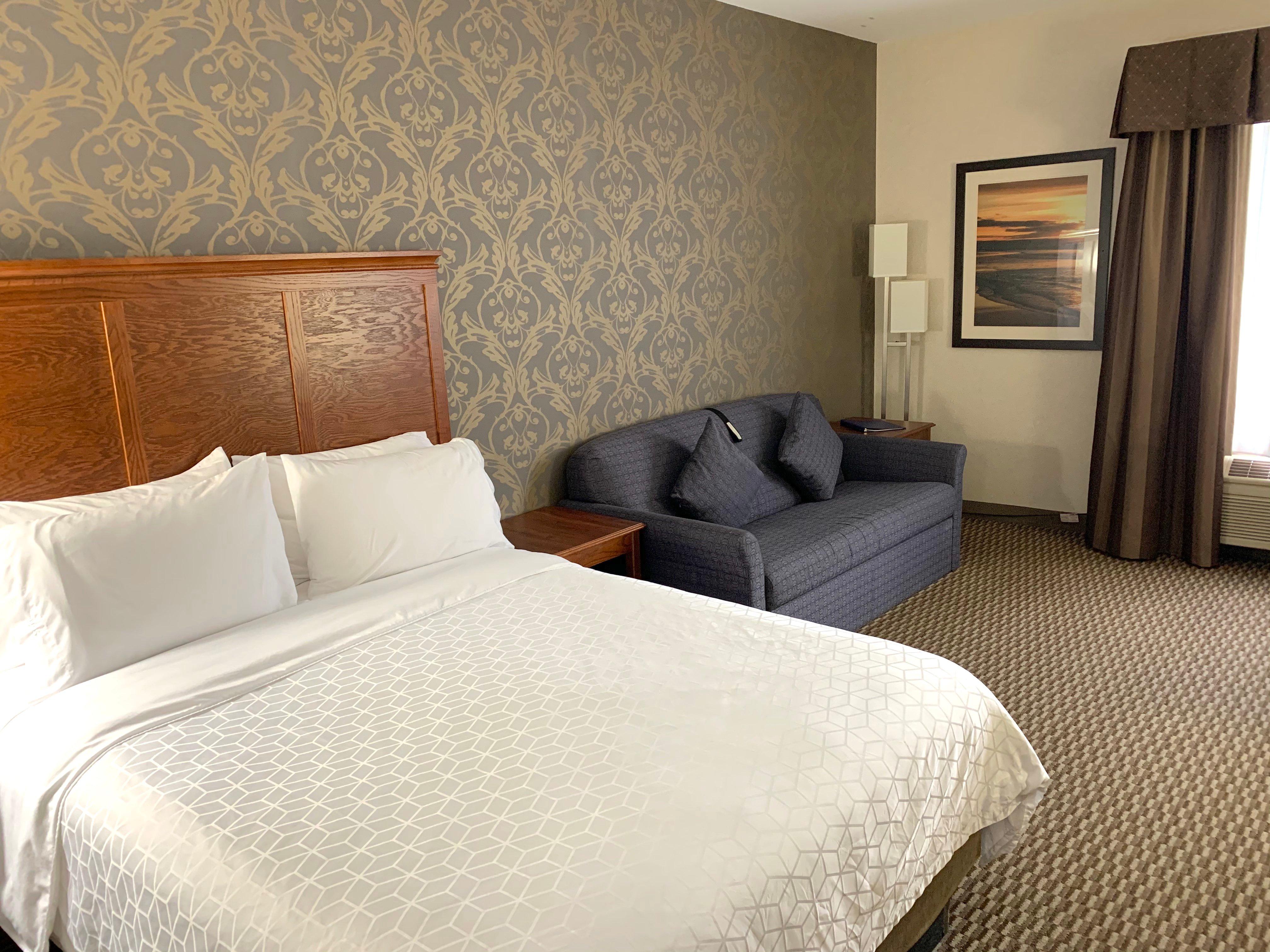 holiday inn express holland by ihg