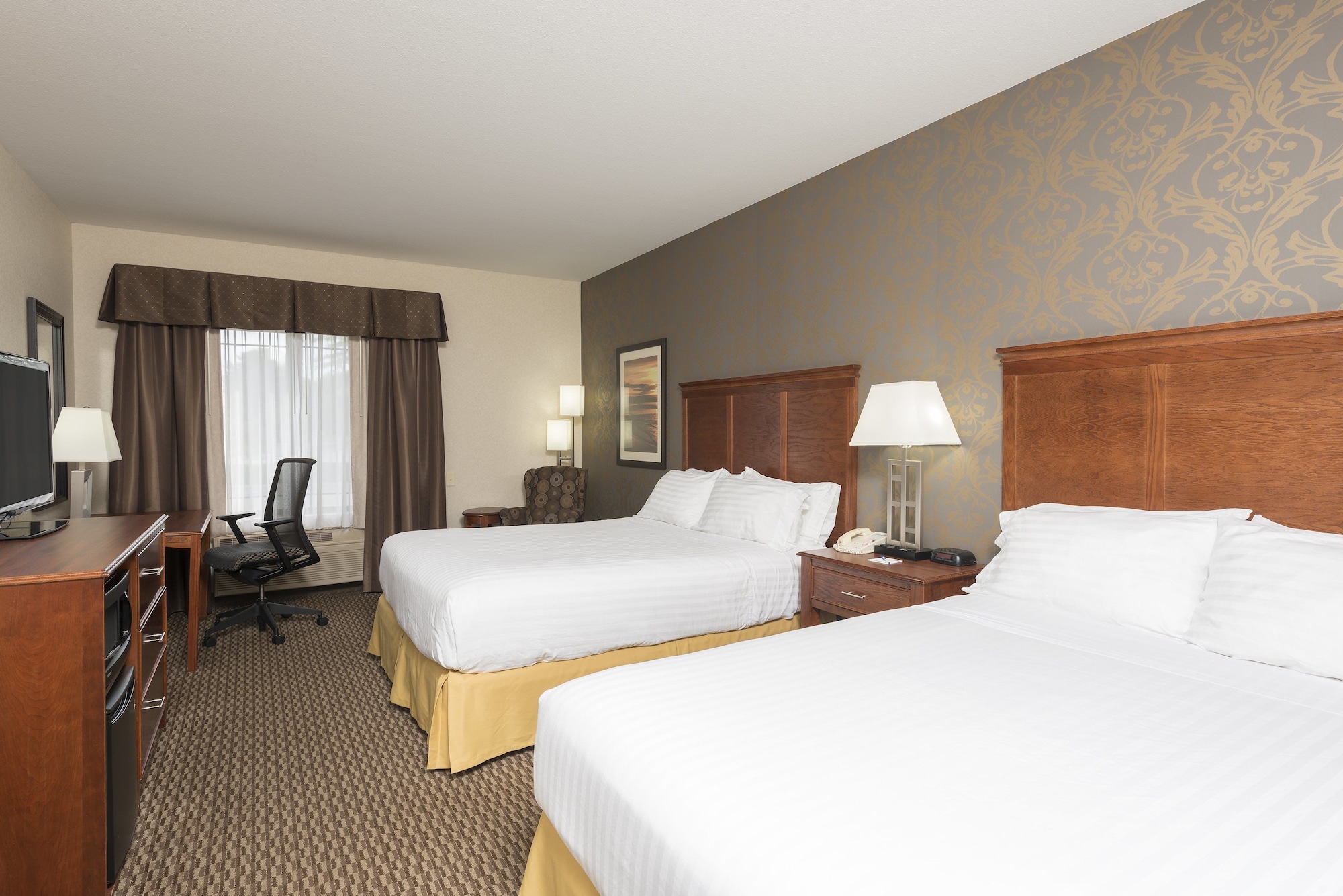 holiday inn express holland by ihg
