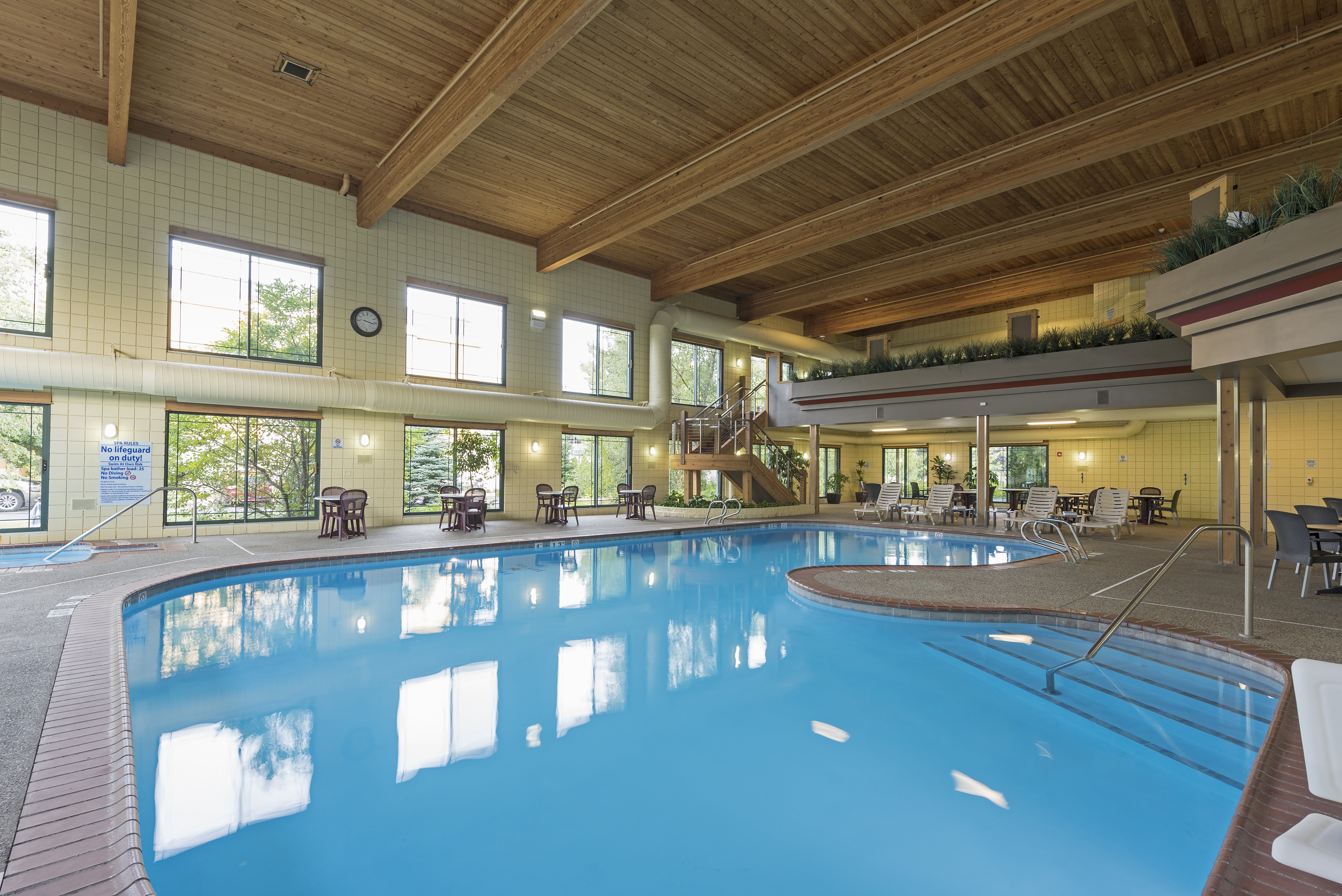 holiday inn express holland by ihg