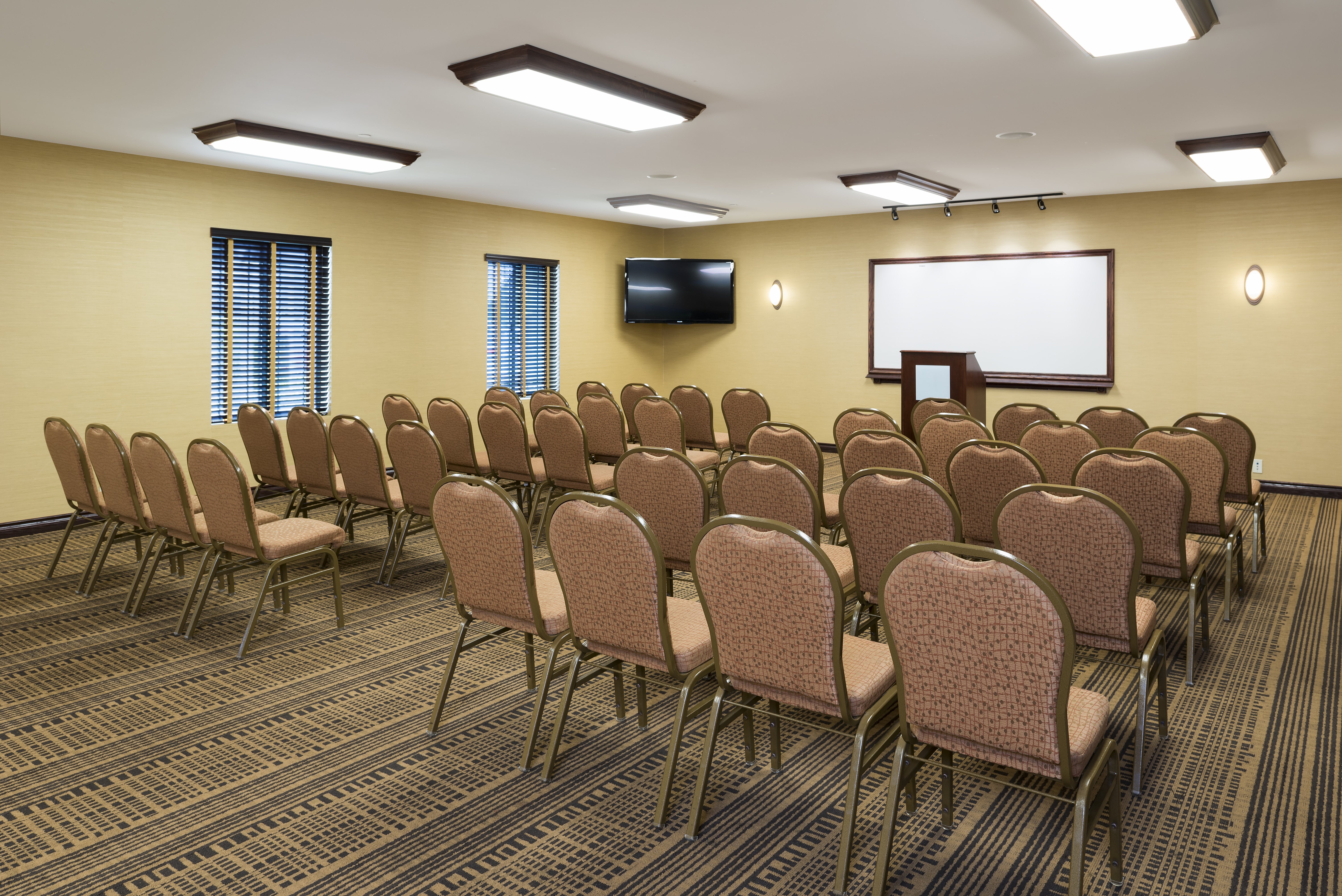 holiday inn express holland by ihg