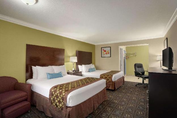 solara inn and suites