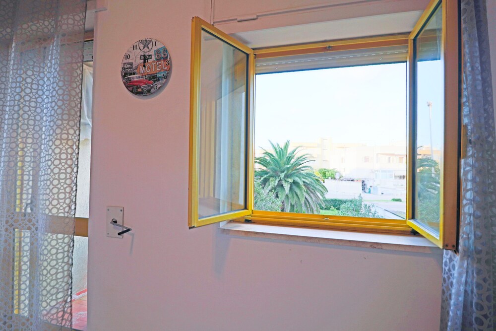 holiday home aurora a otranto with balcony and air conditioning
