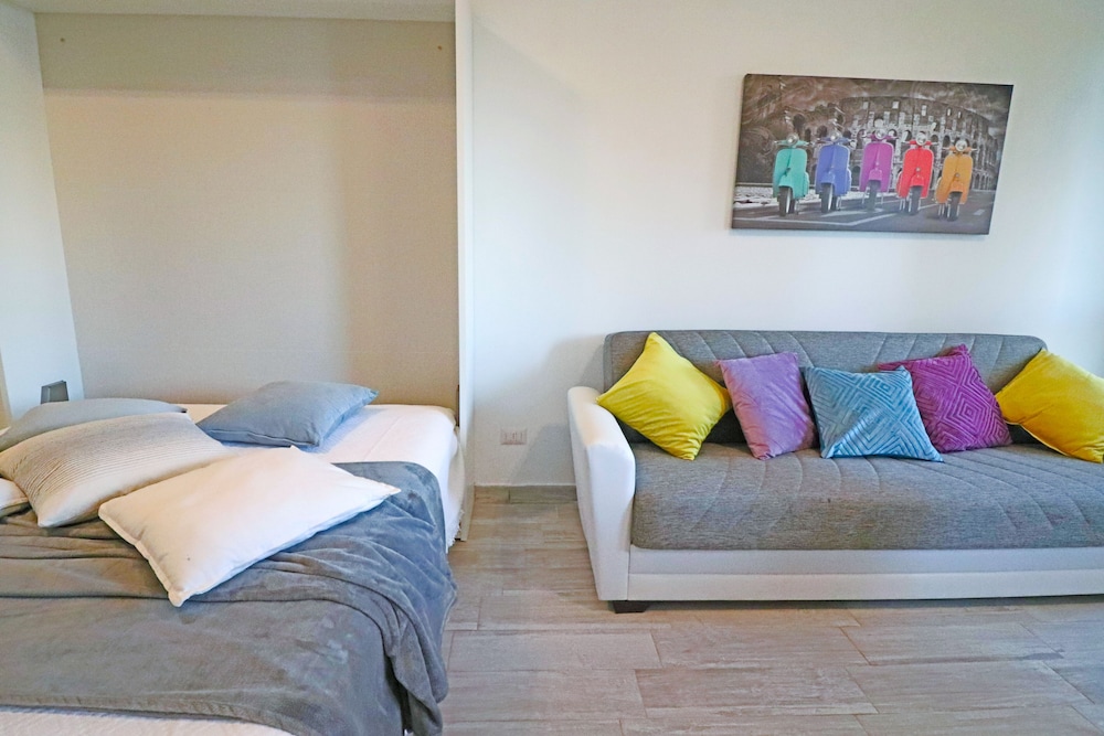 holiday home aurora a otranto with balcony and air conditioning