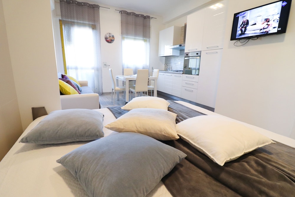 holiday home aurora a otranto with balcony and air conditioning