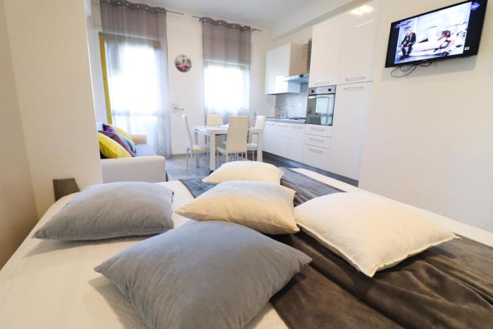 holiday home aurora a otranto with balcony and air conditioning
