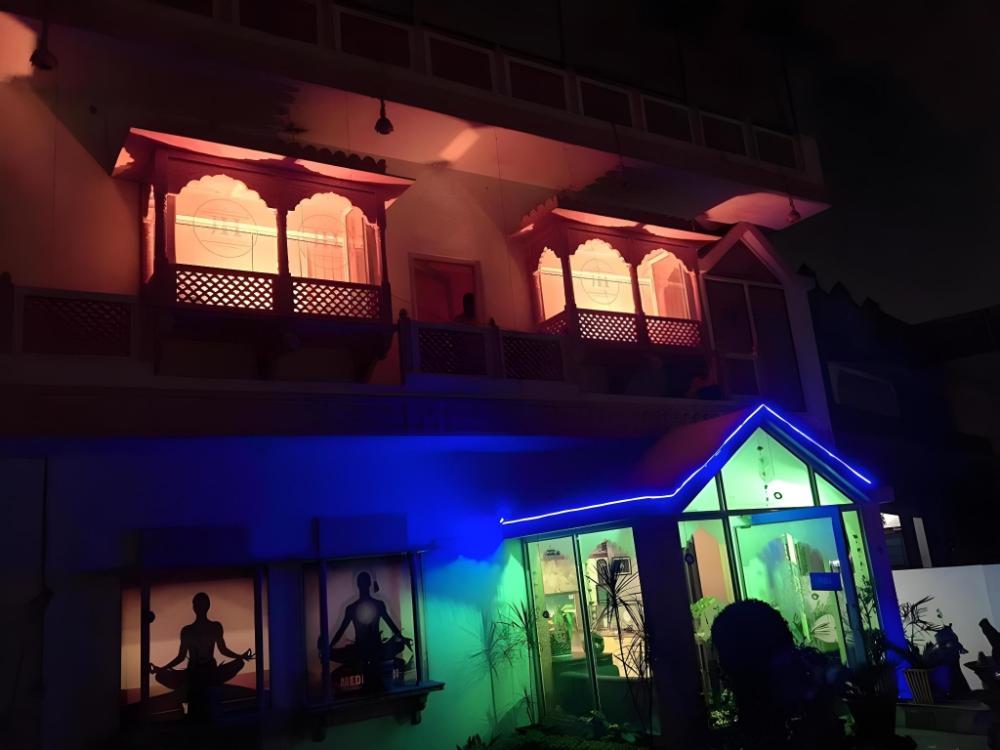 hotel singhasan house