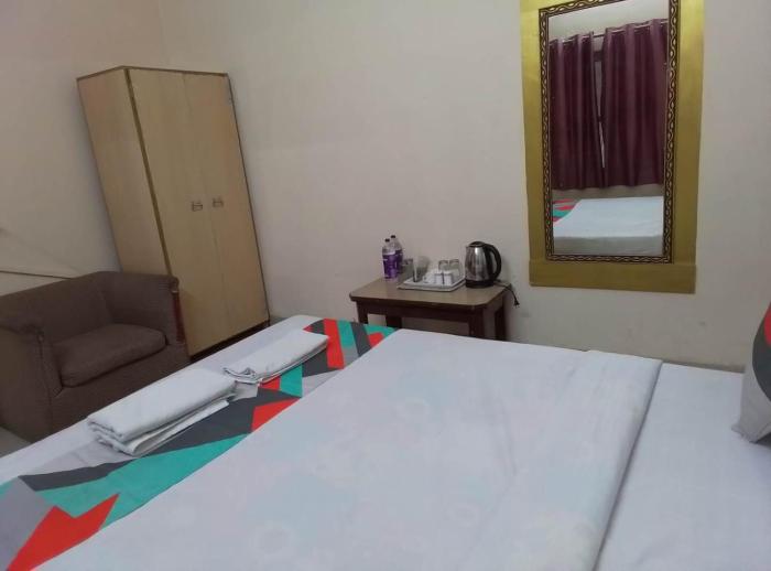 hotel singhasan house
