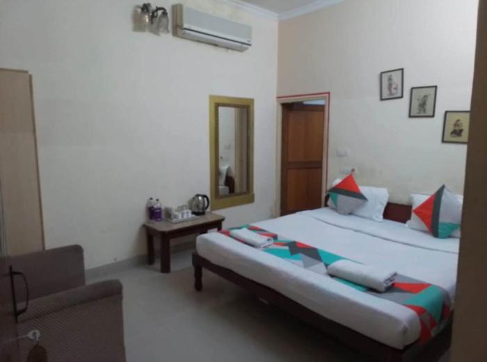 hotel singhasan house