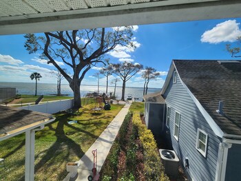 paradise on lake harris