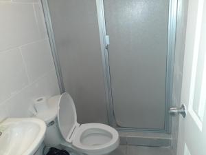 express inn panama international airport hostel