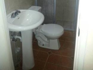 express inn panama international airport hostel