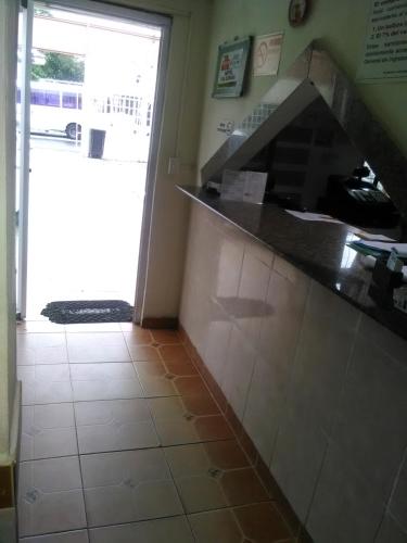 express inn panama international airport hostel