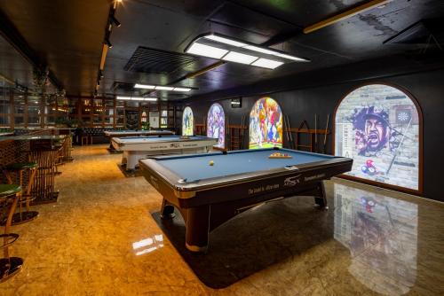 diamond luxury hotel