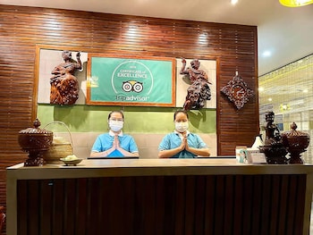 chhouy vathna angkor boutique
