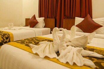 chhouy vathna angkor boutique