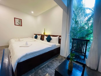 chhouy vathna angkor boutique