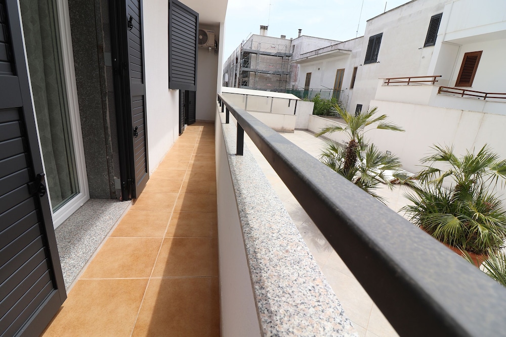 carlottas house in otranto