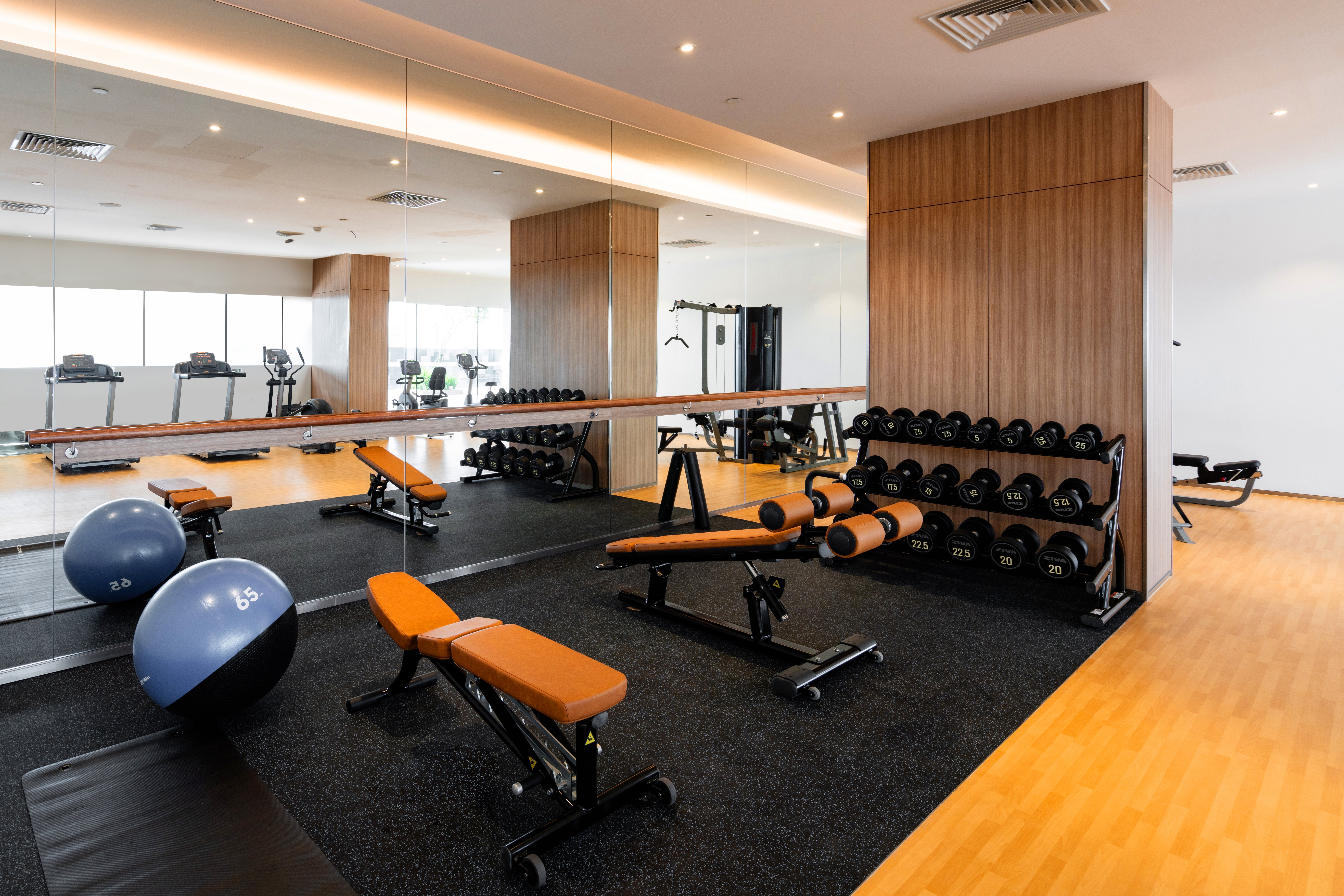 holiday inn sepang airport an ihg hotel