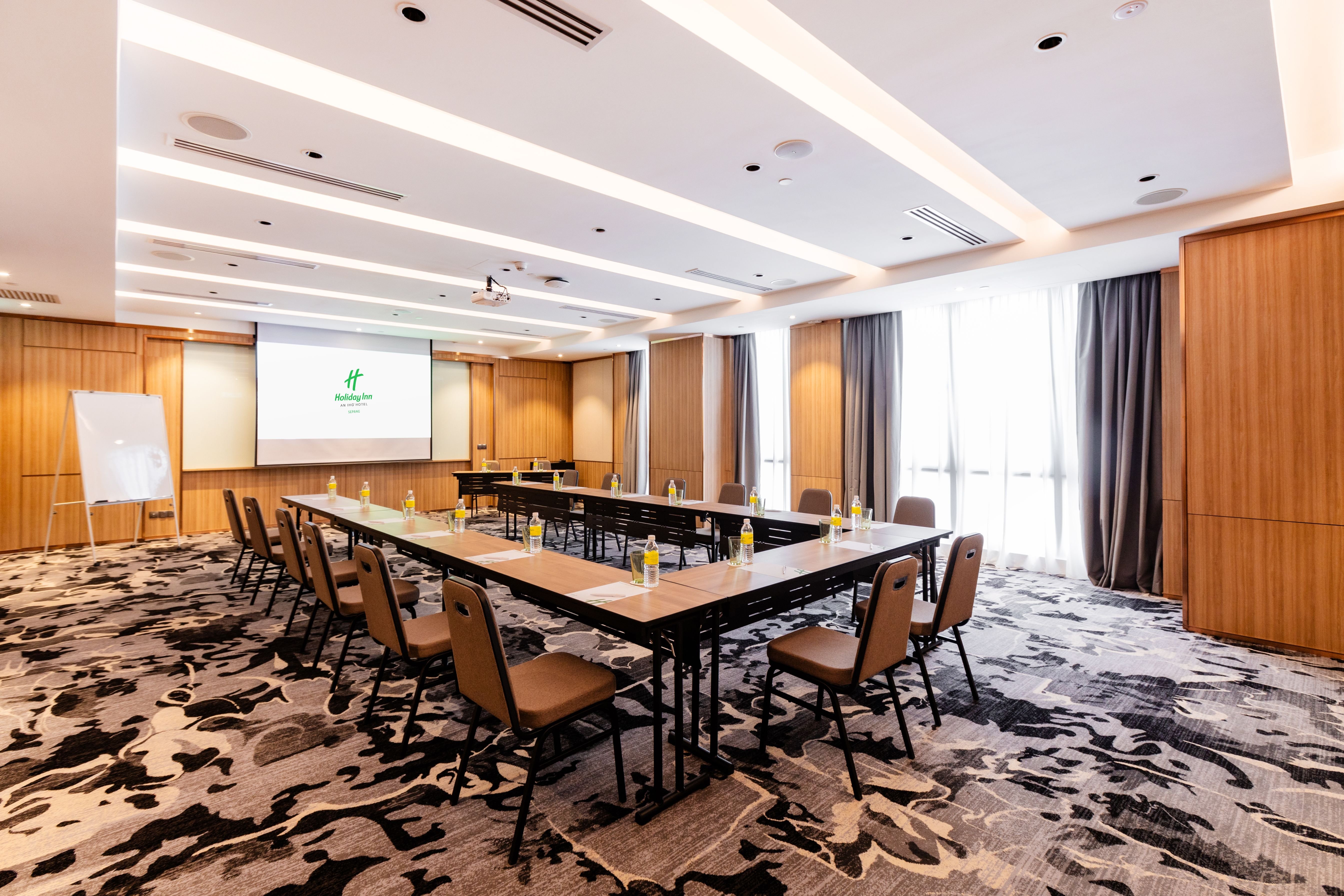 holiday inn sepang airport an ihg hotel