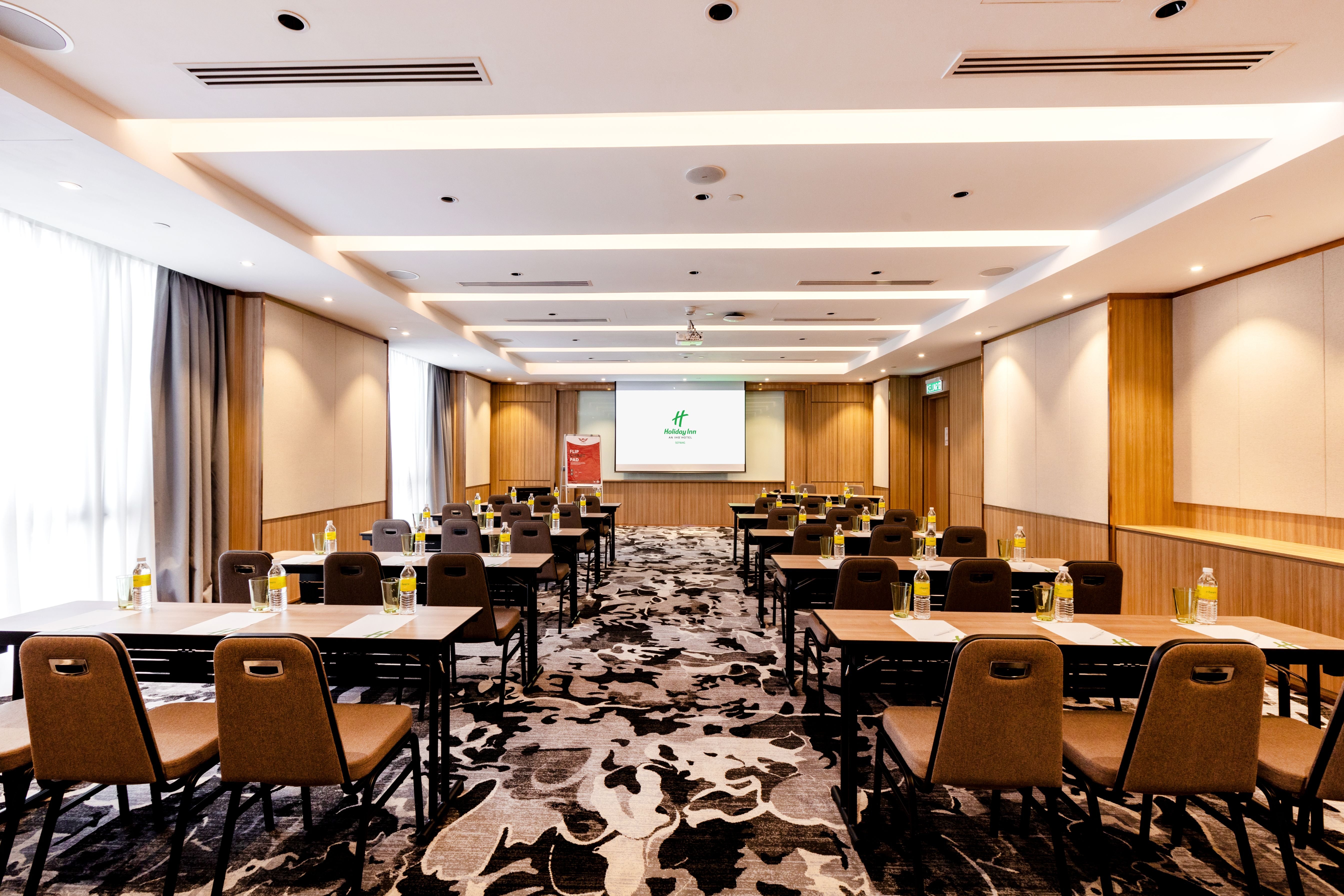 holiday inn sepang airport an ihg hotel