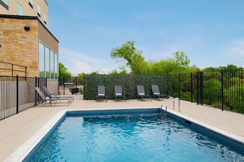fairfield inn and suites by marriott austin georgetown