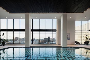 the honeyrose hotel montreal a tribute portfolio hotel