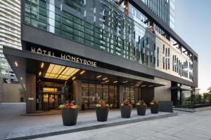 the honeyrose hotel montreal a tribute portfolio hotel