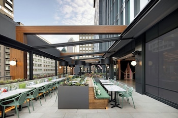 the honeyrose hotel montreal a tribute portfolio hotel