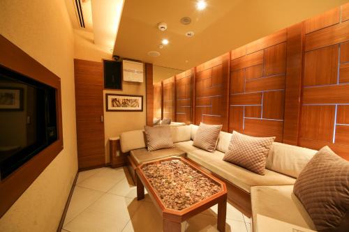 the skm tokyo hotelanddining