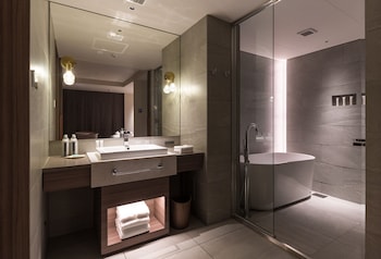 the skm tokyo hotelanddining