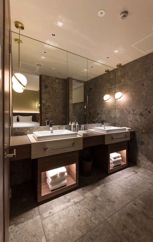 the skm tokyo hotelanddining