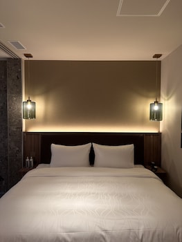 the skm tokyo hotelanddining