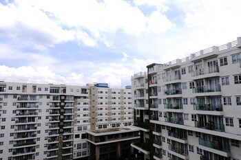 best location 2br at gateway pasteur apartment