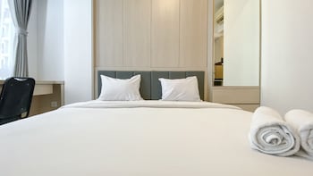 simply studio room at tokyo riverside pik 2 apartment