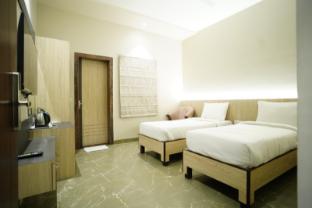 hotel city grand