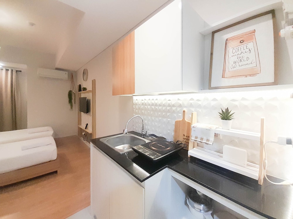 elegant and cozy studio barsa city apartment