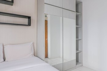 good choice 2br apartment at gateway ahmad yani cicadas