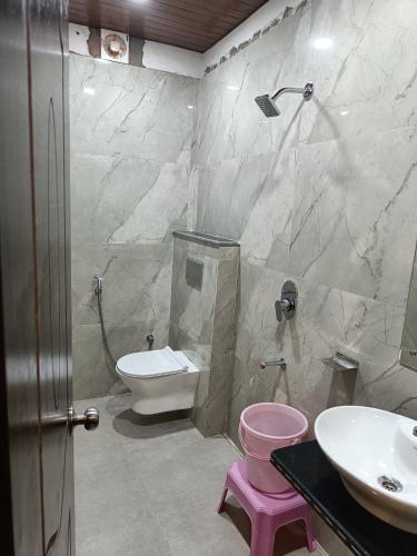 hotel pragya international