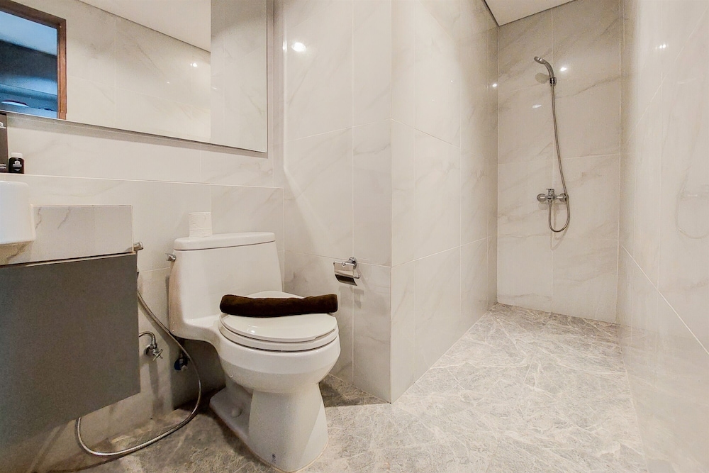 fancy and comfortable 1br the smith alam sutera apartment