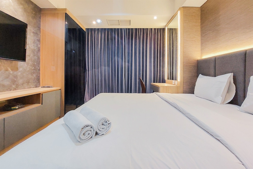 fancy and comfortable 1br the smith alam sutera apartment