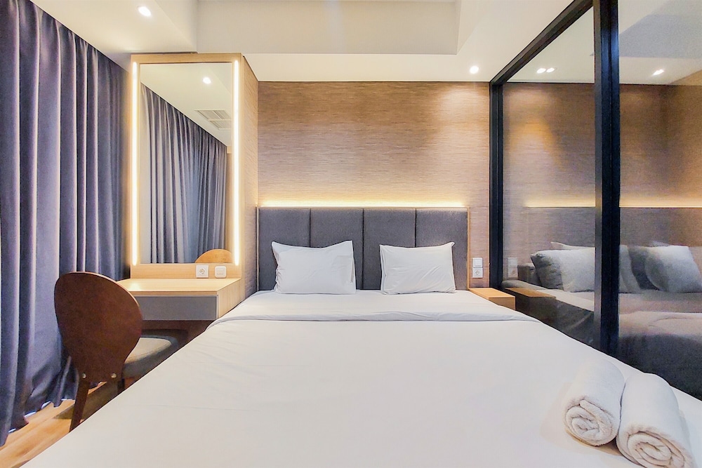 fancy and comfortable 1br the smith alam sutera apartment