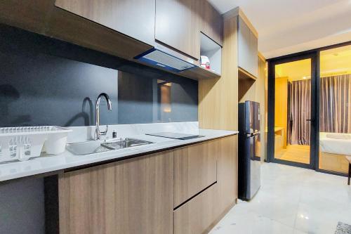 fancy and comfortable 1br the smith alam sutera apartment