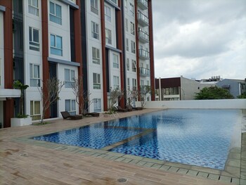 cozy studio at barsa city apartment