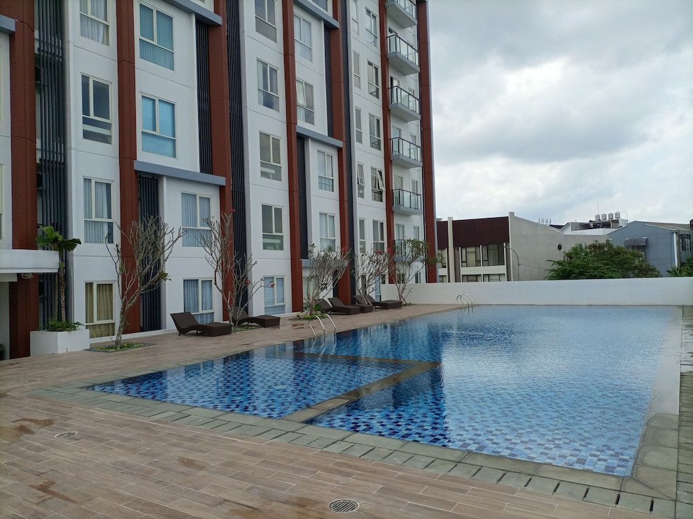 cozy studio at barsa city apartment