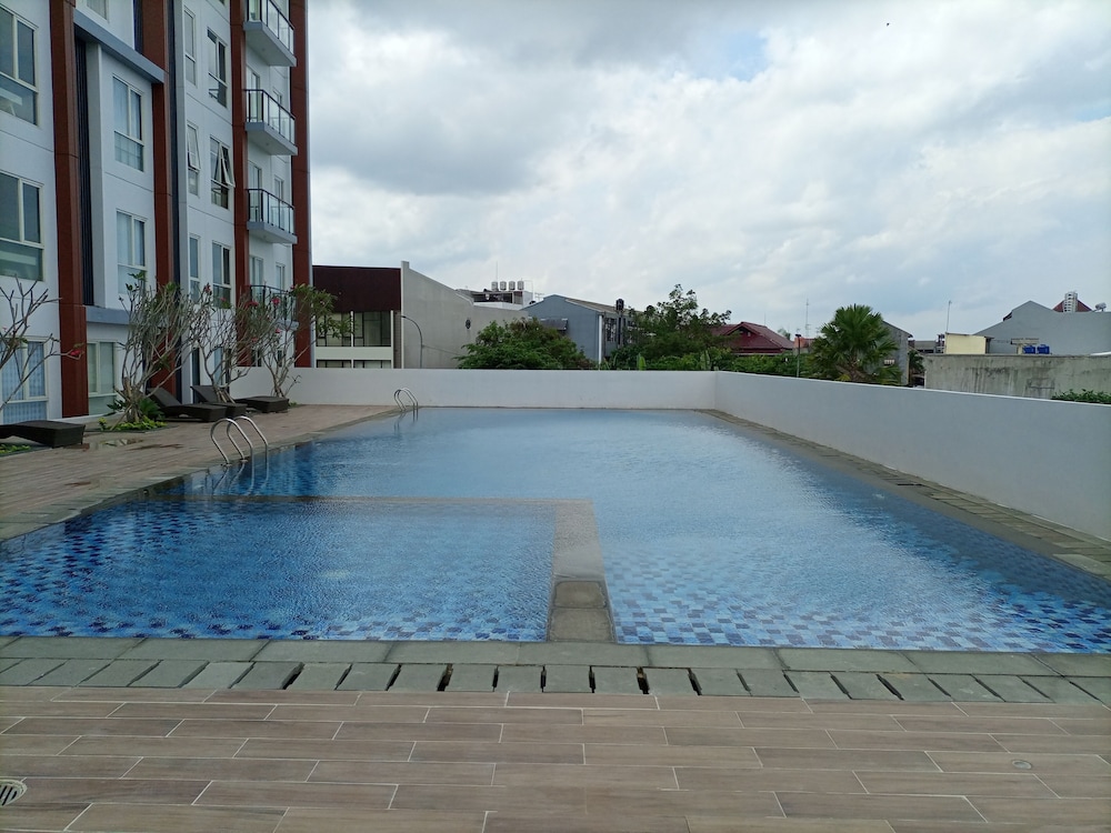 cozy studio at barsa city apartment