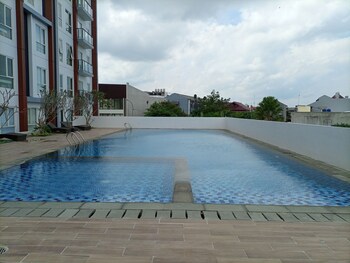 cozy studio at barsa city apartment