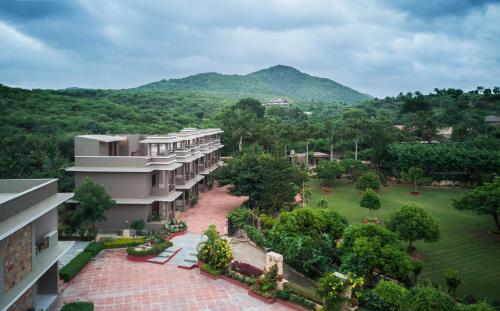 mulberry araliayas resort and spa