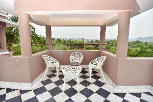 mulberry araliayas resort and spa